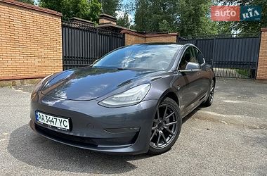 Tesla Model 3 2019