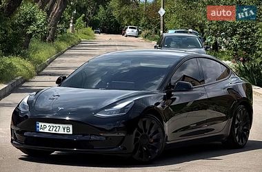 Tesla Model 3 2021