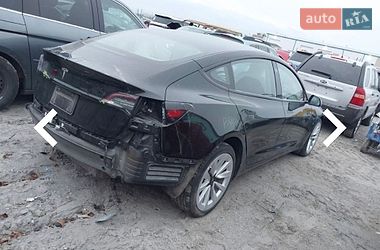 Седан Tesla Model 3 2023 в Львове