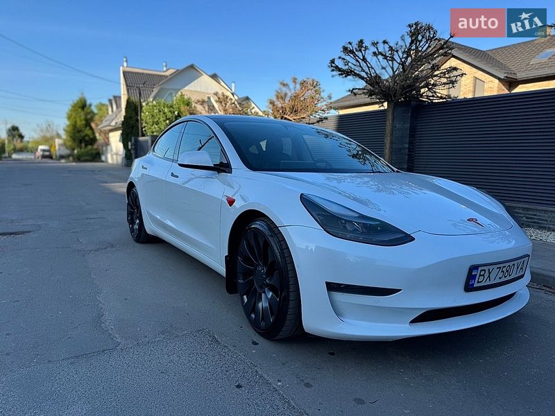 Tesla Model 3 2022
