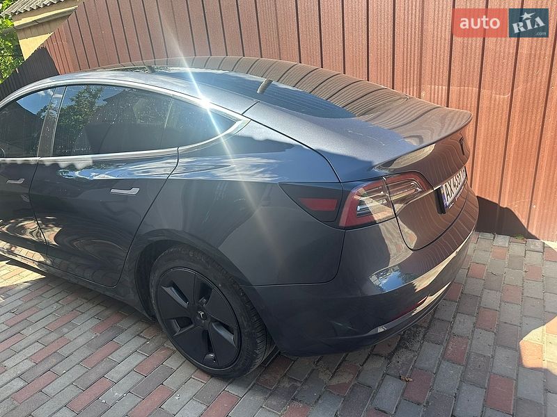 Седан Tesla Model 3 2020 в Харкові
