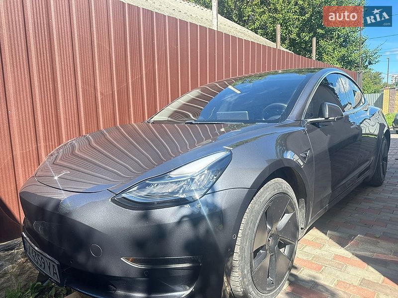 Седан Tesla Model 3 2020 в Харкові