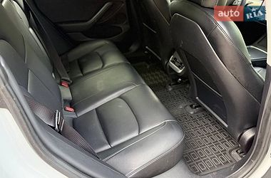Седан Tesla Model 3 2021 в Одессе