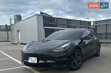 Tesla Model 3  2023