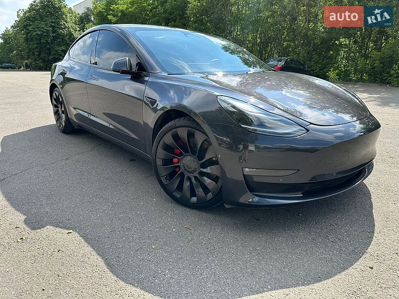Tesla Model 3 2022