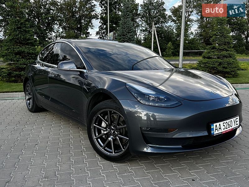 Tesla Model 3 2018