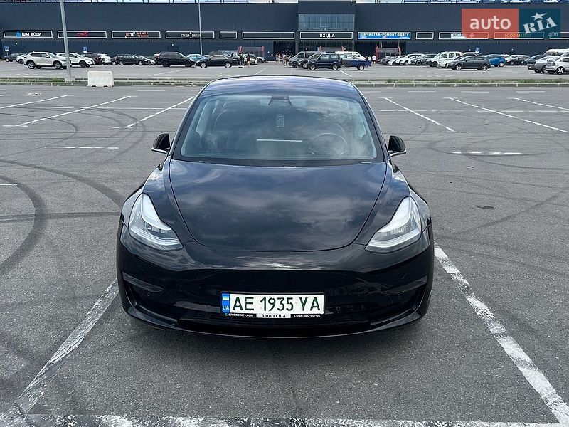 Tesla Model 3 2018