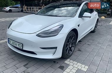 Tesla Model 3  2023