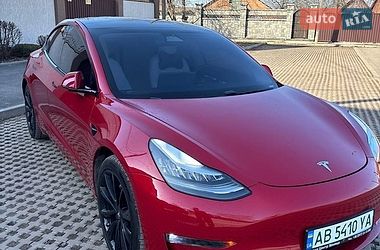 Tesla Model 3  2020
