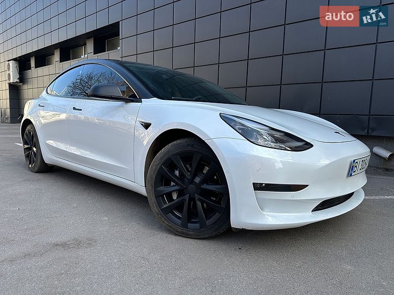 Tesla Model 3 2021