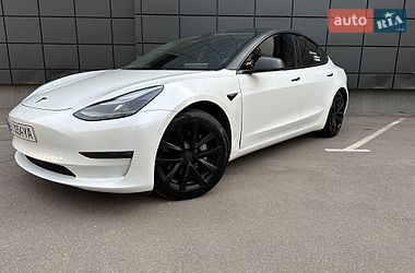 Седан Tesla Model 3 2021 в Полтаві