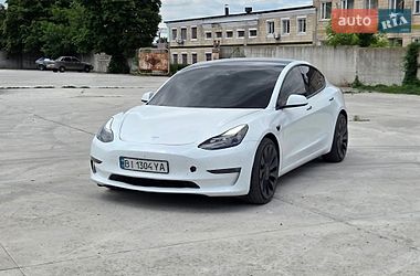 Tesla Model 3  2022