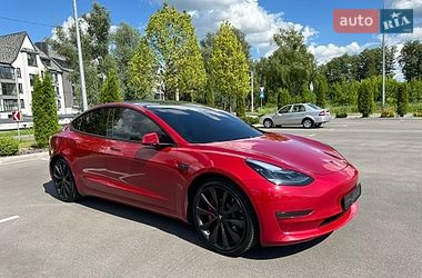 Tesla Model 3  2019