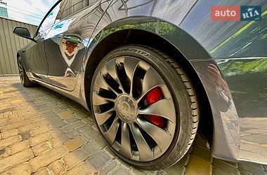 Седан Tesla Model 3 2022 в Киеве