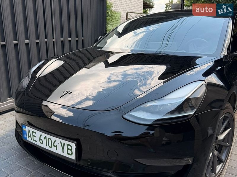 Tesla Model 3 2022