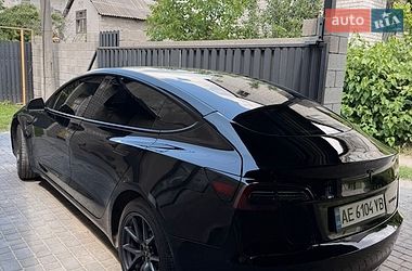 Седан Tesla Model 3 2022 в Днепре
