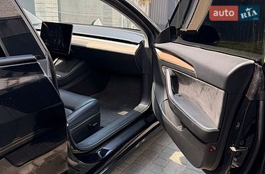 Седан Tesla Model 3 2022 в Днепре