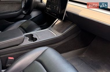 Седан Tesla Model 3 2022 в Днепре
