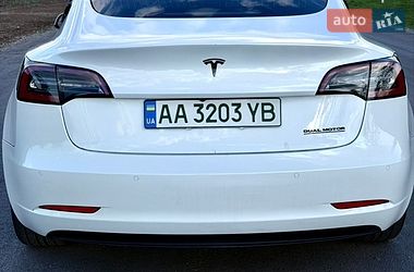 Седан Tesla Model 3 2020 в Дніпрі