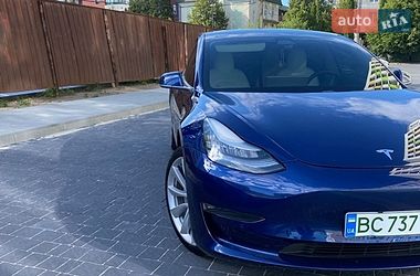Tesla Model 3 2019