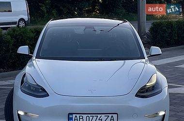 Седан Tesla Model 3 2021 в Вінниці