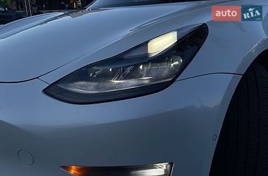 Седан Tesla Model 3 2021 в Вінниці