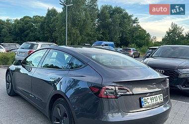 Седан Tesla Model 3 2022 в Львове