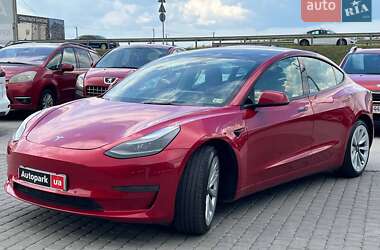 Tesla Model 3  2021
