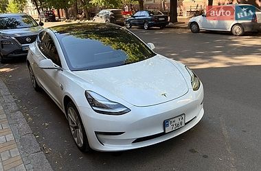 Седан Tesla Model 3 2018 в Одессе