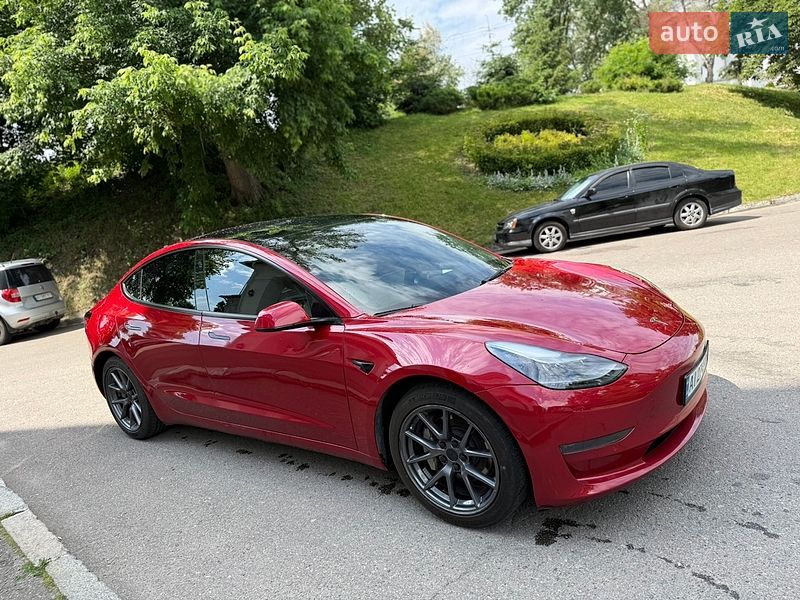 Tesla Model 3 2022