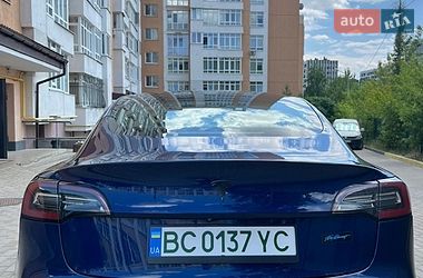 Седан Tesla Model 3 2019 в Львові