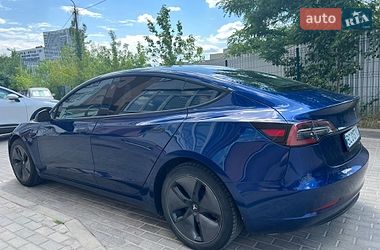 Седан Tesla Model 3 2019 в Львові