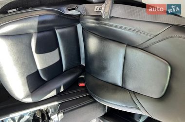 Седан Tesla Model 3 2019 в Львові