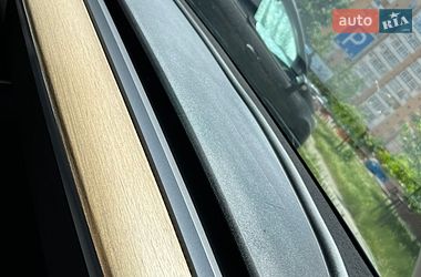 Седан Tesla Model 3 2019 в Львові