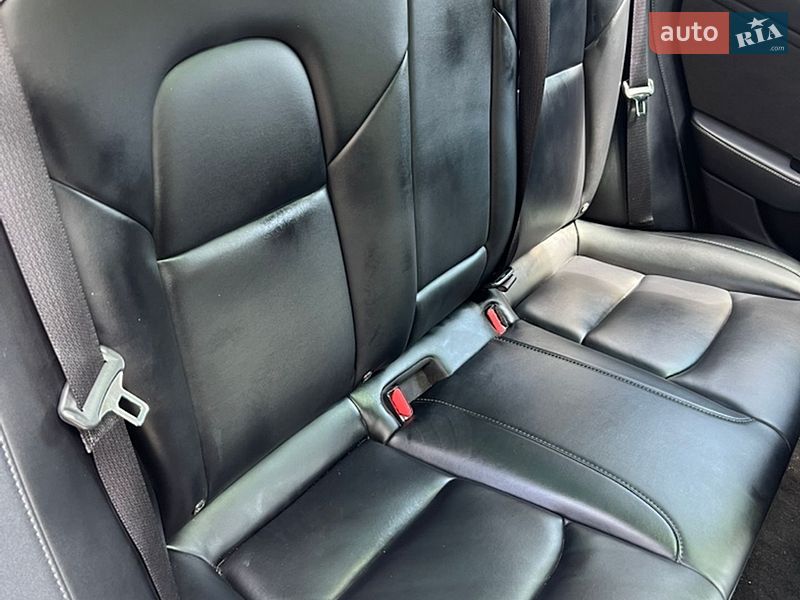 Седан Tesla Model 3 2019 в Львові