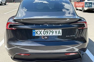 Седан Tesla Model 3 2025 в Харькове
