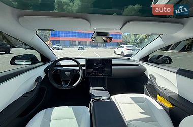 Седан Tesla Model 3 2025 в Харькове