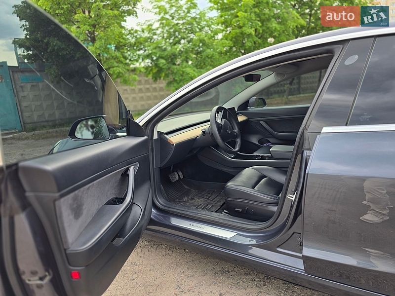 Седан Tesla Model 3 2020 в Києві фото 10 Седан Tesla Model 3 2020 в Києві