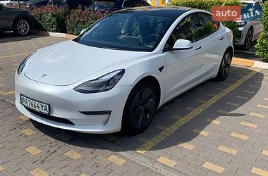 Tesla Model 3 2022