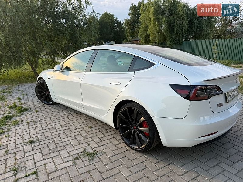 Tesla Model 3 2020 Tesla Model 3 2020