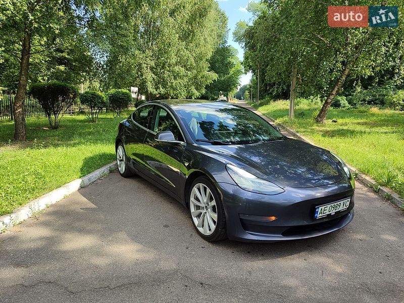 Tesla Model 3 2019 Tesla Model 3 2019
