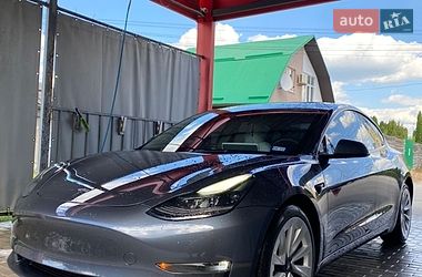 Tesla Model 3  2023