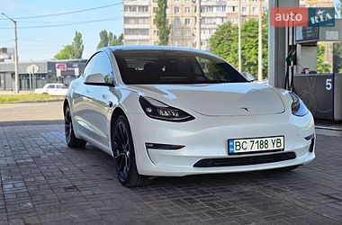 Седан Tesla Model 3 2021 в Кривом Роге фото Седан Tesla Model 3 2021 в Кривом Роге