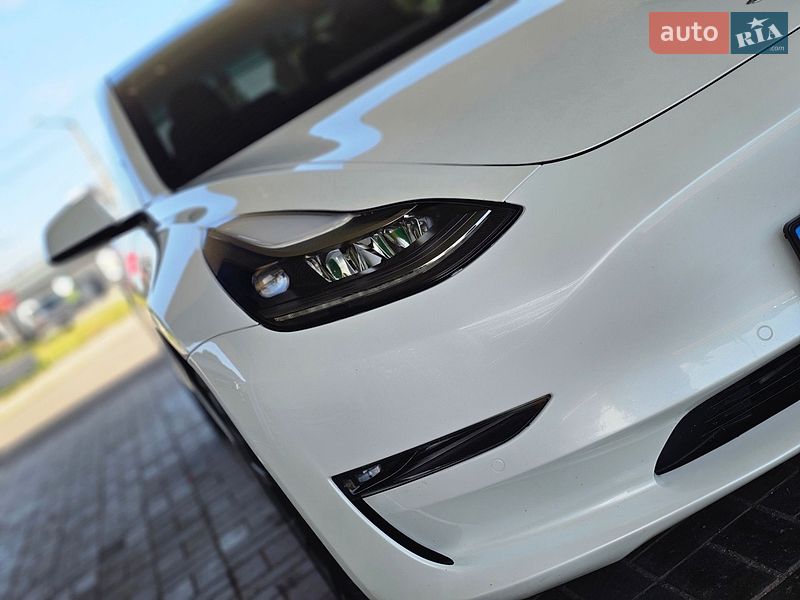 Седан Tesla Model 3 2021 в Кривом Роге фото 10 Седан Tesla Model 3 2021 в Кривом Роге