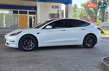 Седан Tesla Model 3 2021 в Кривом Роге фото 12 Седан Tesla Model 3 2021 в Кривом Роге