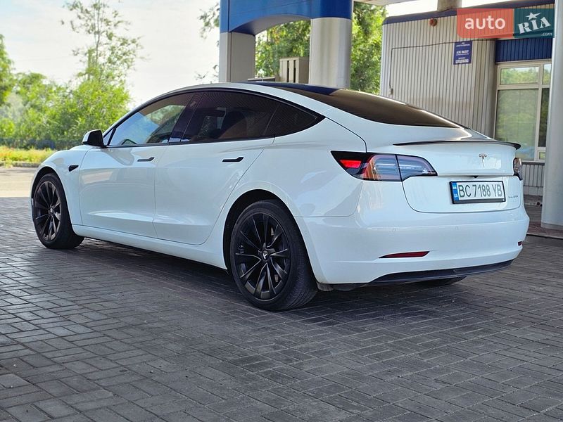 Седан Tesla Model 3 2021 в Кривом Роге фото 13 Седан Tesla Model 3 2021 в Кривом Роге