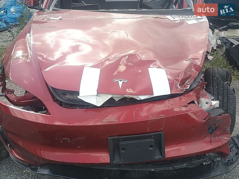 Седан Tesla Model 3 2024 в Хмельницком