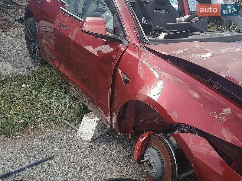 Седан Tesla Model 3 2024 в Хмельницком