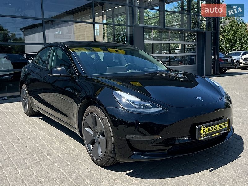 Tesla Model 3 2023