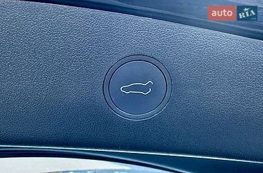 Седан Tesla Model 3 2022 в Житомирі
